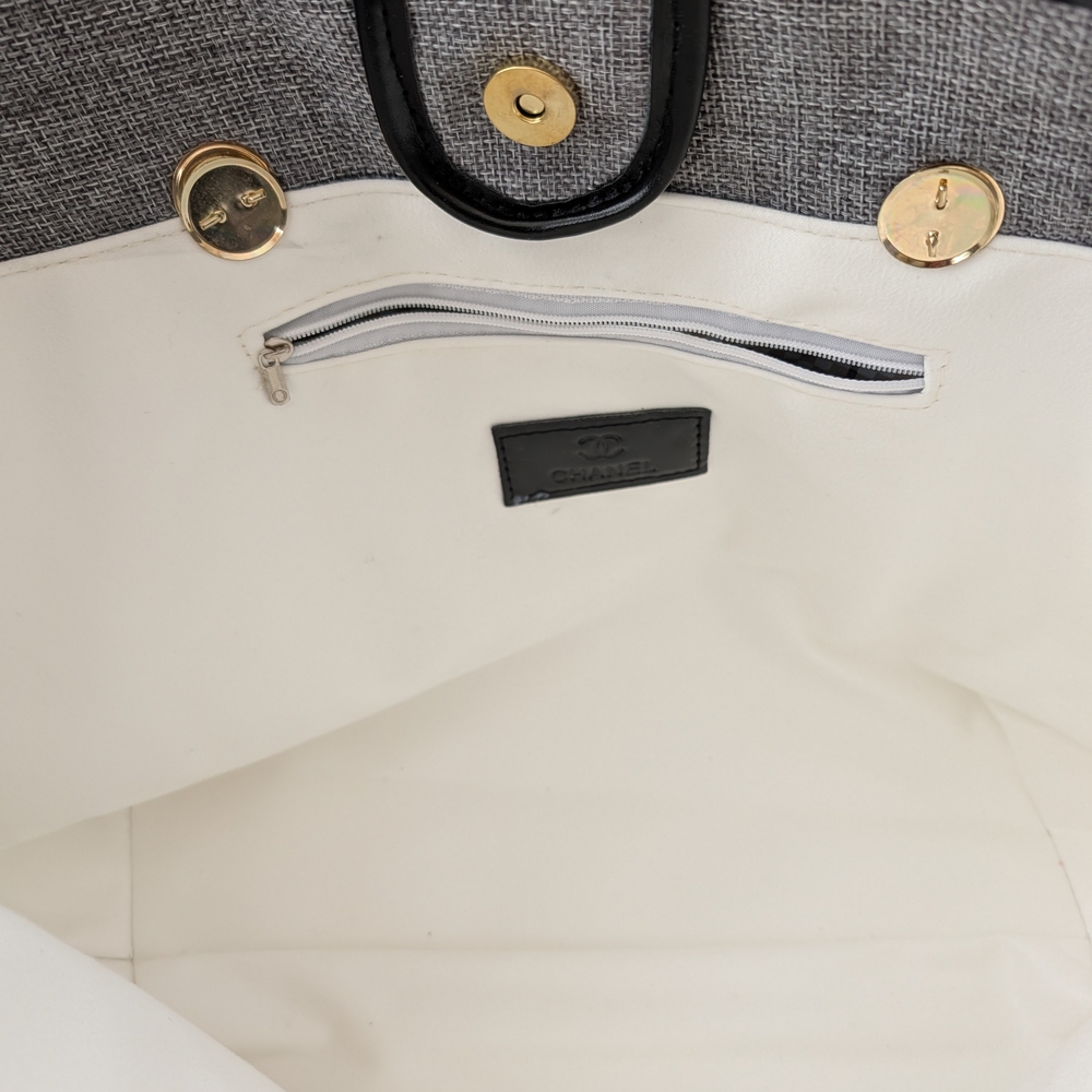 GWP/VIP Chanel Gray and Black Tote Bag - Picture 4 of 4